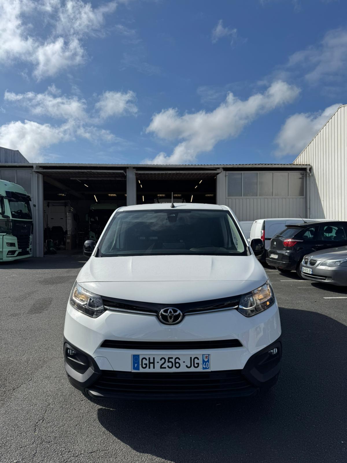 Garage Arrieta Vente Poids Lourds Mont De Marsan FACE AV 1